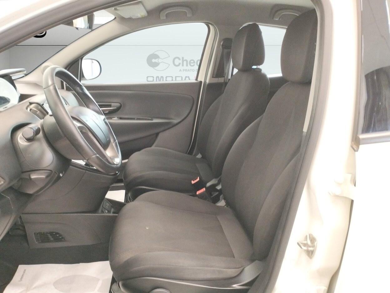 LANCIA Ypsilon 3ª serie Ypsilon 1.2 69 CV 5 po...