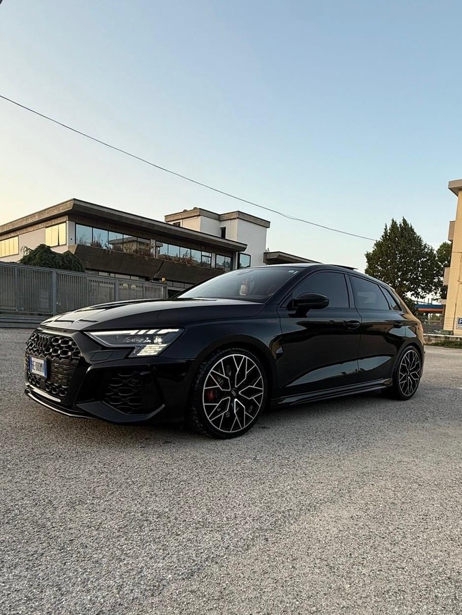 Audi A3 RS3 SPB TFSI quattro S tronic