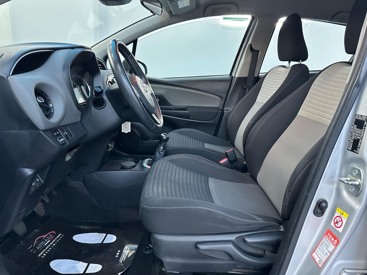 Toyota Yaris 1.0 5 porte Lounge