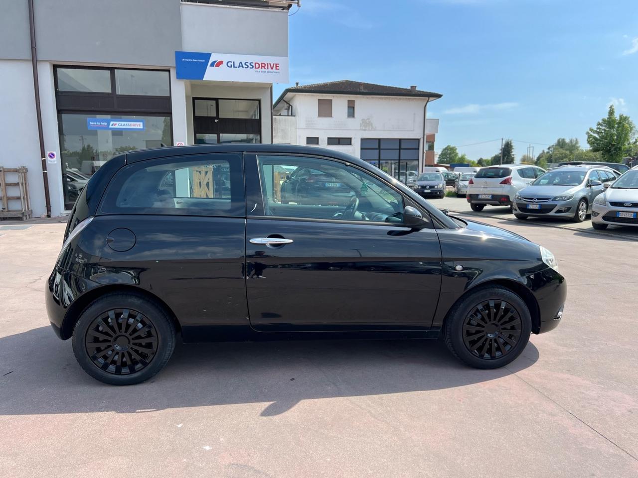 Lancia Ypsilon 1.2 Argento