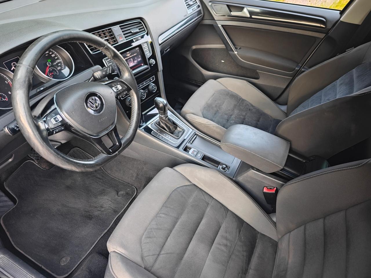 Volkswagen Golf 2.0 TDI DSG 5p. Highline BlueMotion Technology
