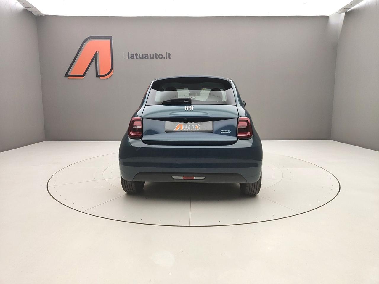 FIAT 500e 3+1 500E 3+1 320KM 118CV 42KW ICON+