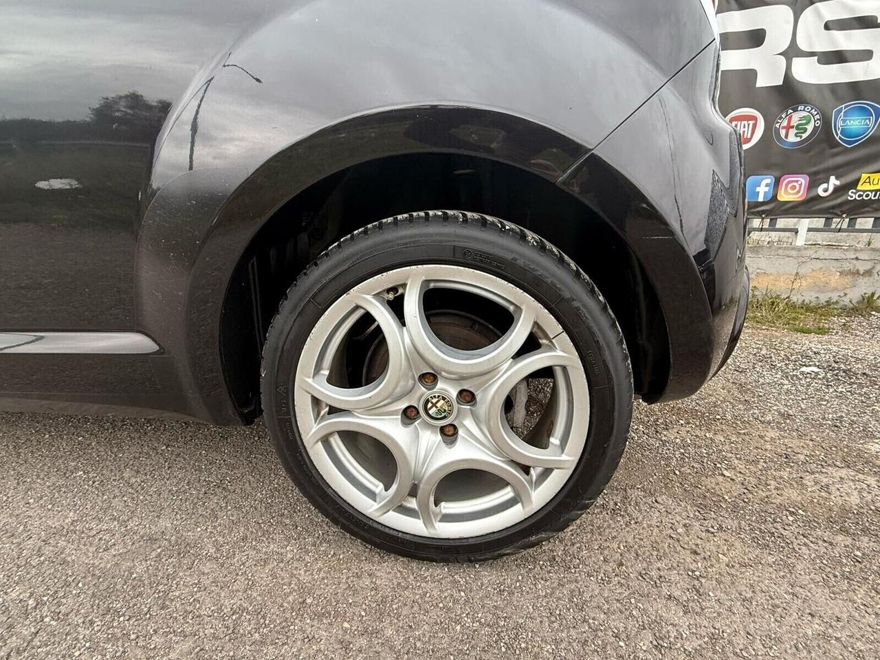 Alfa Romeo MiTo 1.3 JTDm-2 95 CV S&S Distinctive Sport Pack