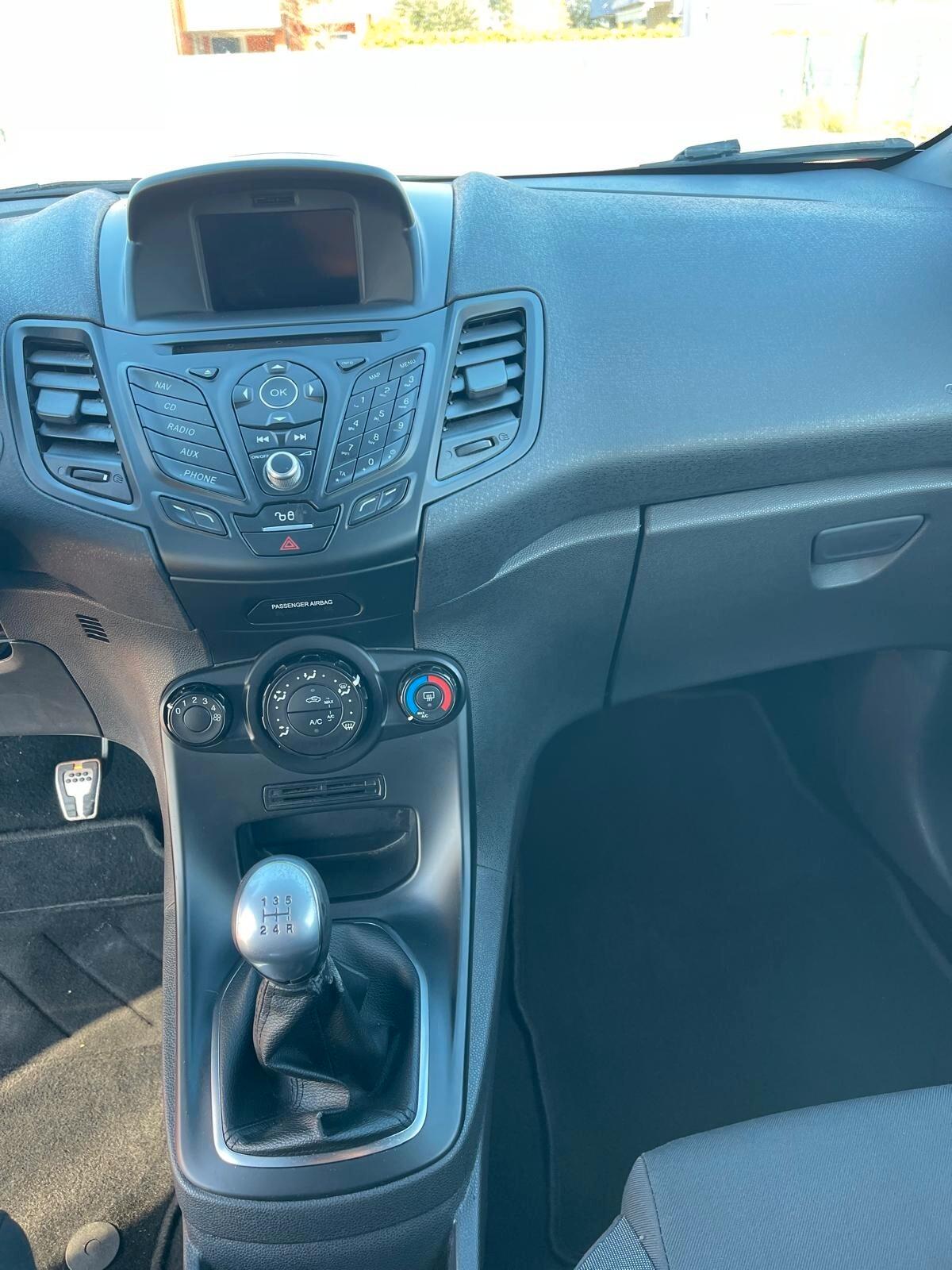 Ford Fiesta 1.5 TDCi 95CV 3 porte ST-Line -NEOPATENTATI