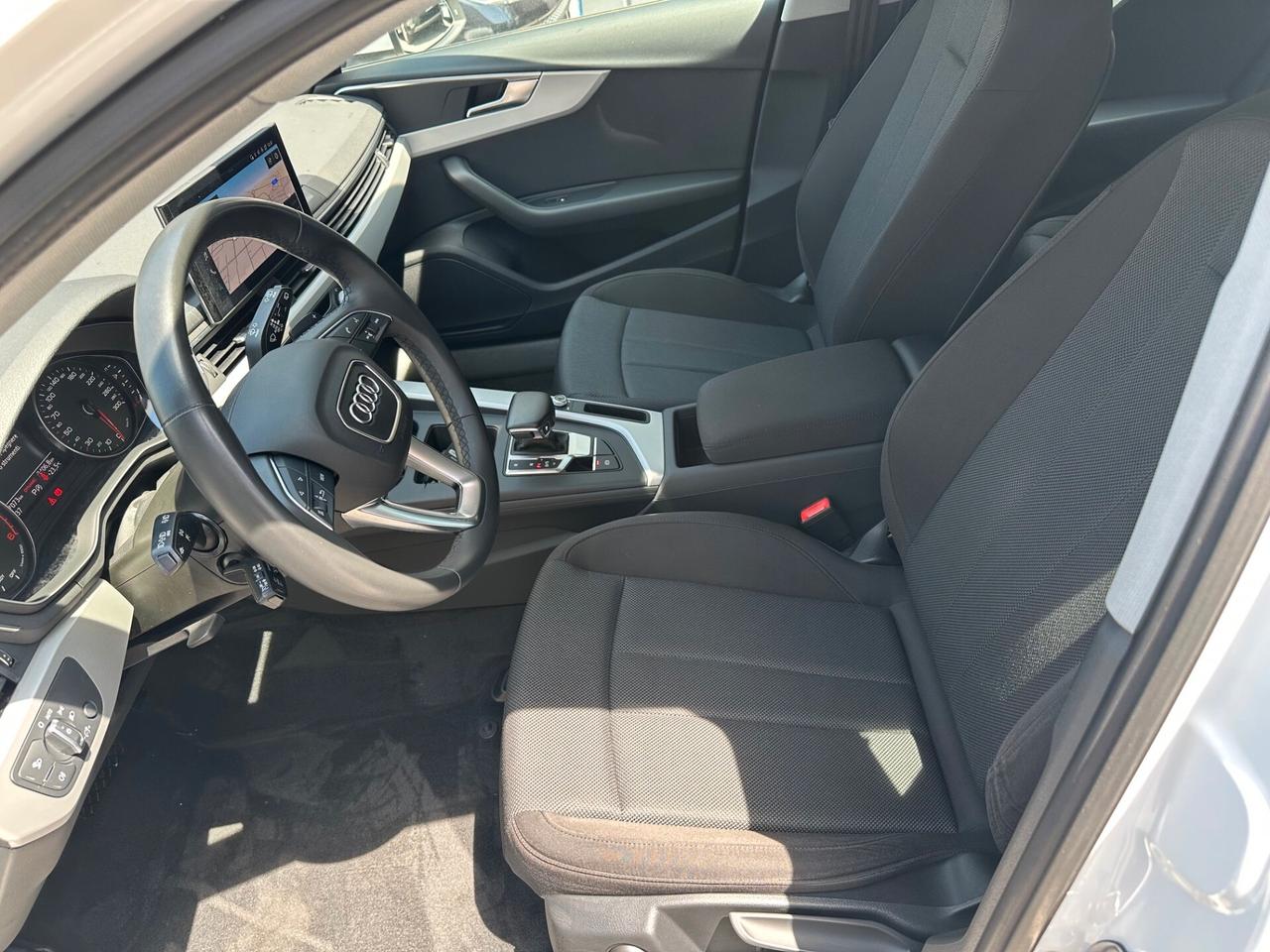 Audi A4 Avant 30 TDI/136 CV S tronic Business Advanced