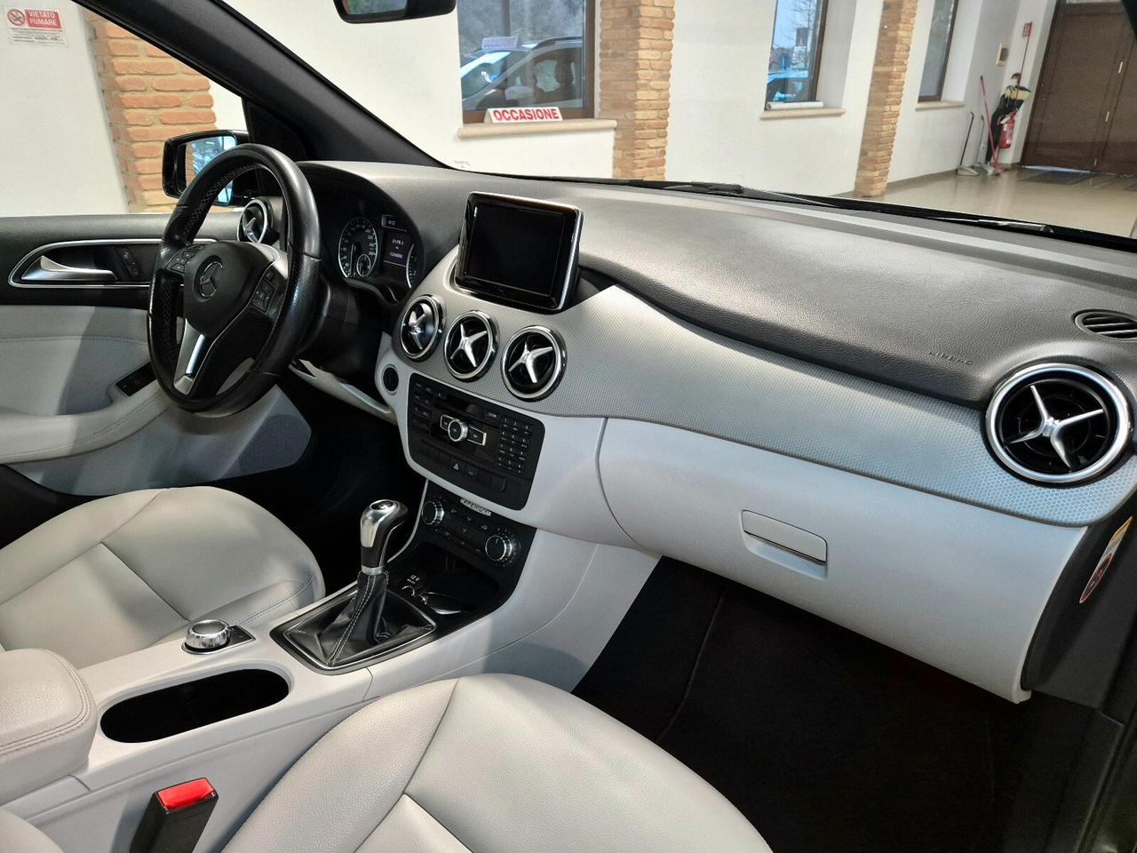 Mercedes-benz B 200 Premium **PELLE, TETTO APRIBILE**