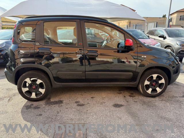 FIAT Panda Cross 1.0 FireFly S&S Hybrid "RED-EDITION" + GPL