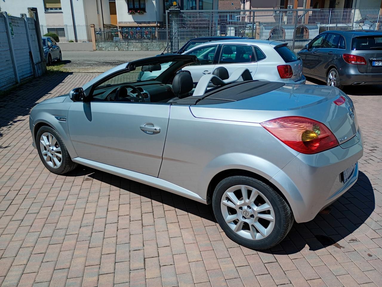 Opel Tigra TwinTop 1.4 16V Sport