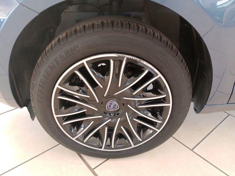 Lancia Ypsilon 3ª serie 1.0 FireFly 5 porte S&S Hybrid Oro