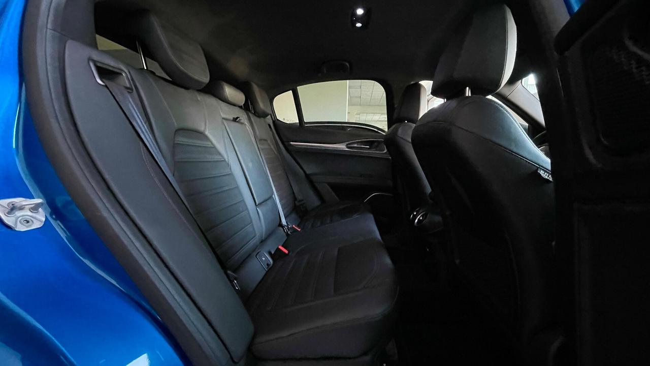 ALFA ROMEO STELVIO 2.2 VELOCE Q4 TURBODIESEL 210CV - VOLANTE E SEDILI IN PELLE RISCALDABILI, FULL LED