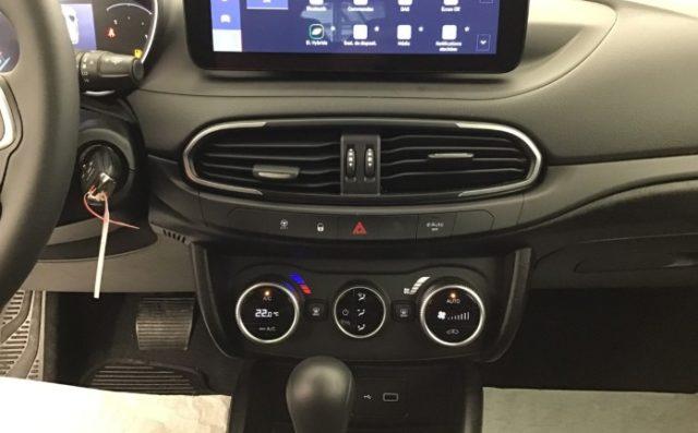 FIAT Tipo 1.5 Hybrid DCT 5 porte Cross