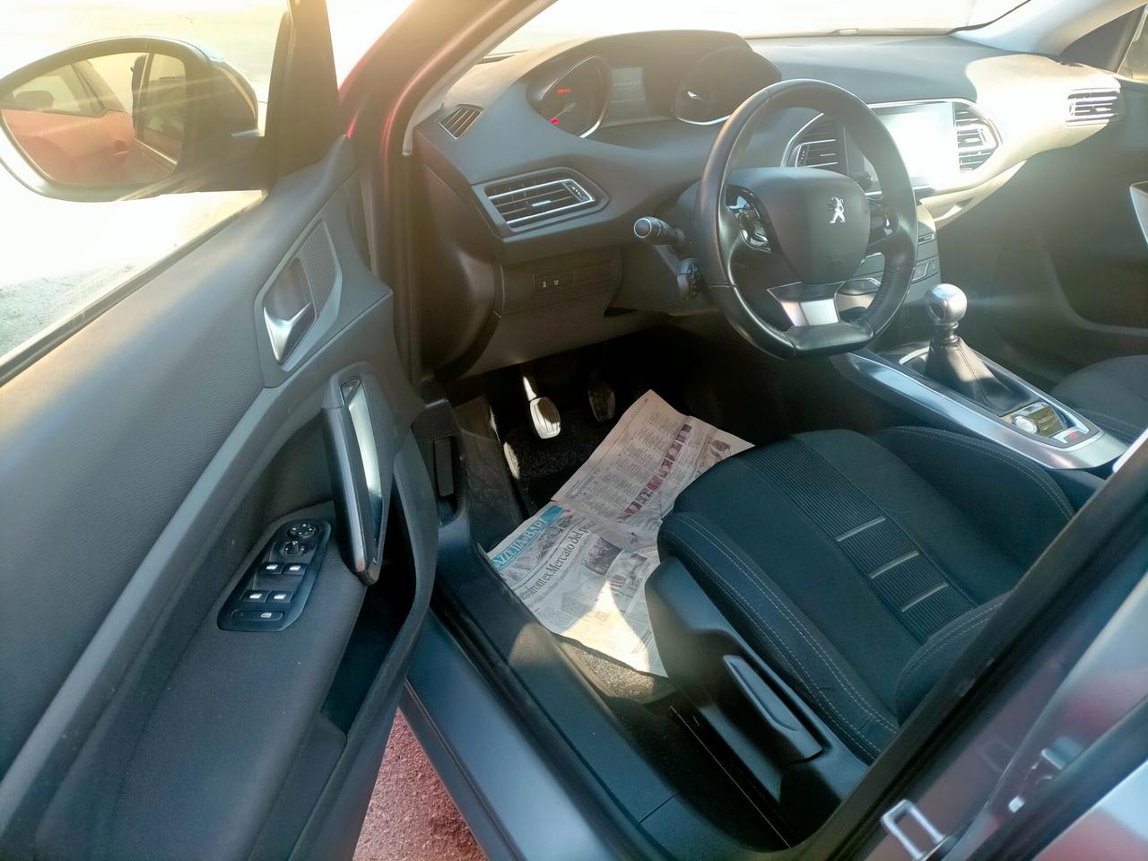 Peugeot 308 1.6 e-HDi 115 CV Stop&Start Allure