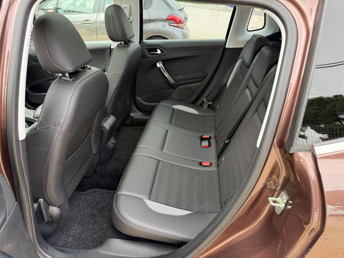 PEUGEOT - 2008 - 1.6 e-HDi 92 CV S&S Allure; Tetto Panoramico; Navigatore;