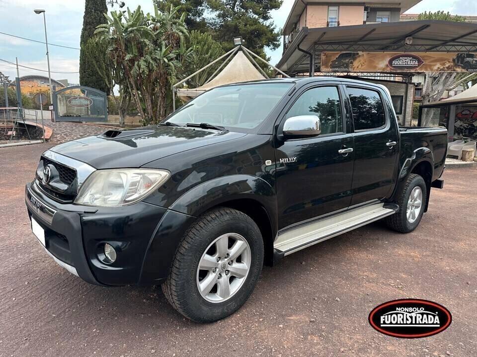 Toyota Hilux Toyota Hi Lux 3.0 D-4D Double Cab '' Sol''