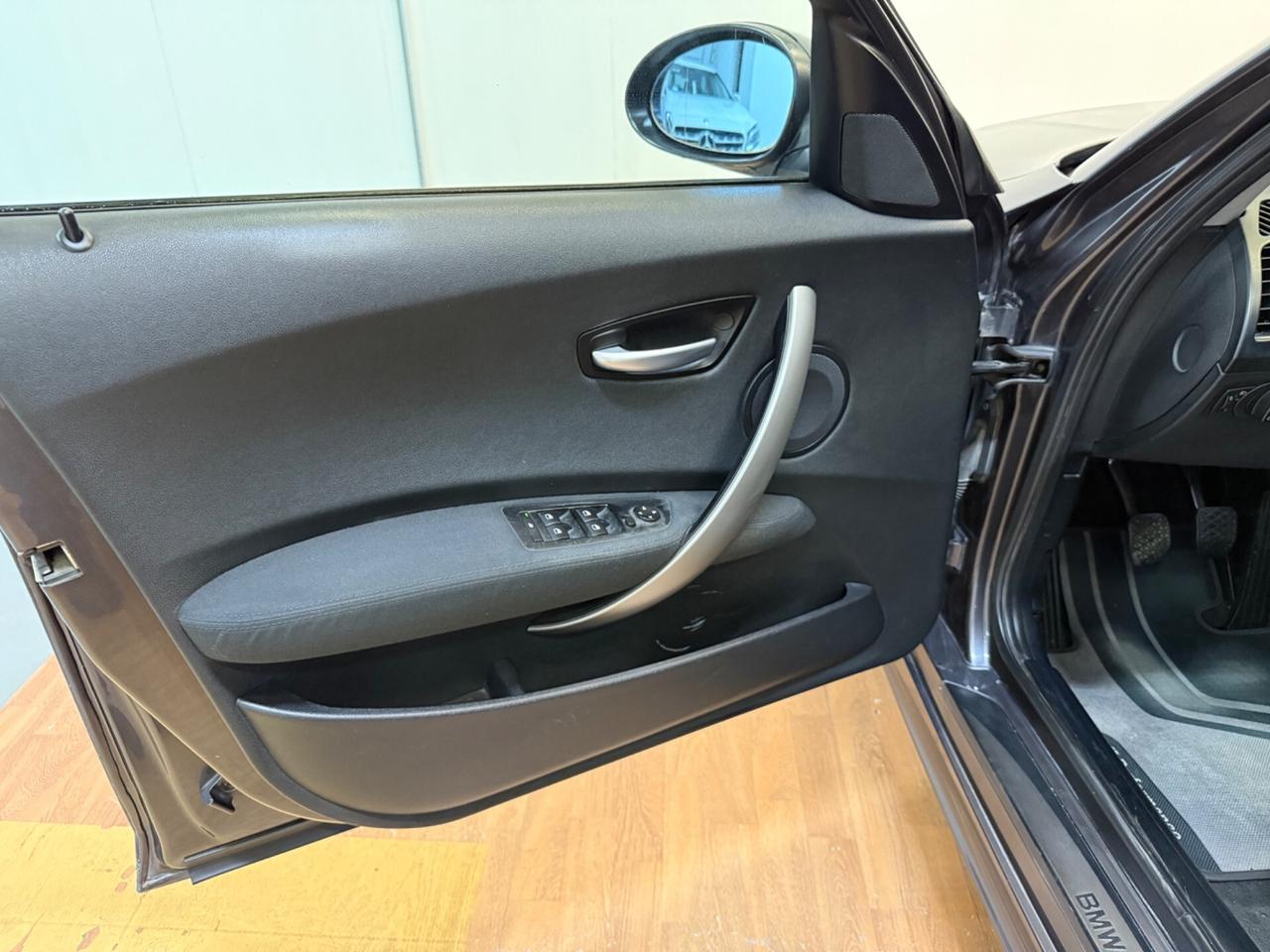 Bmw 120 120d cat 5 porte Futura