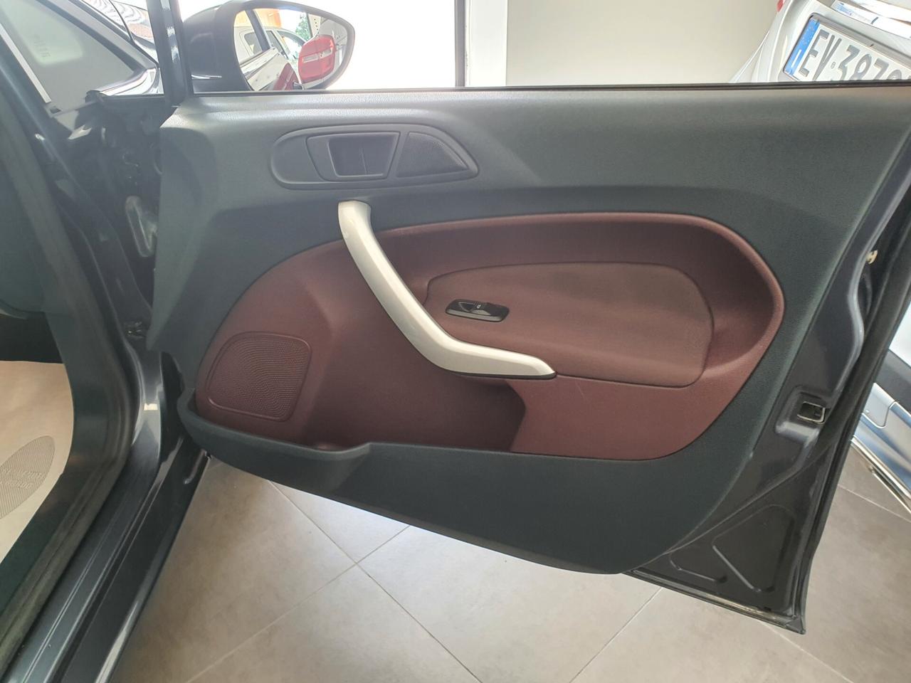 Ford Fiesta 1.6 TDCi 90CV Titanium