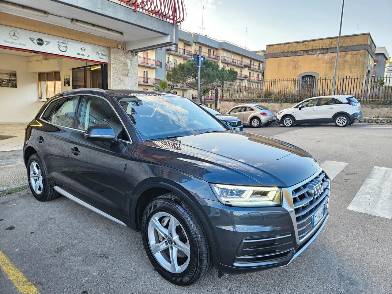 Audi Q5 2.0TDI Quattro 204CV 4x4 IVA ESPOSTA