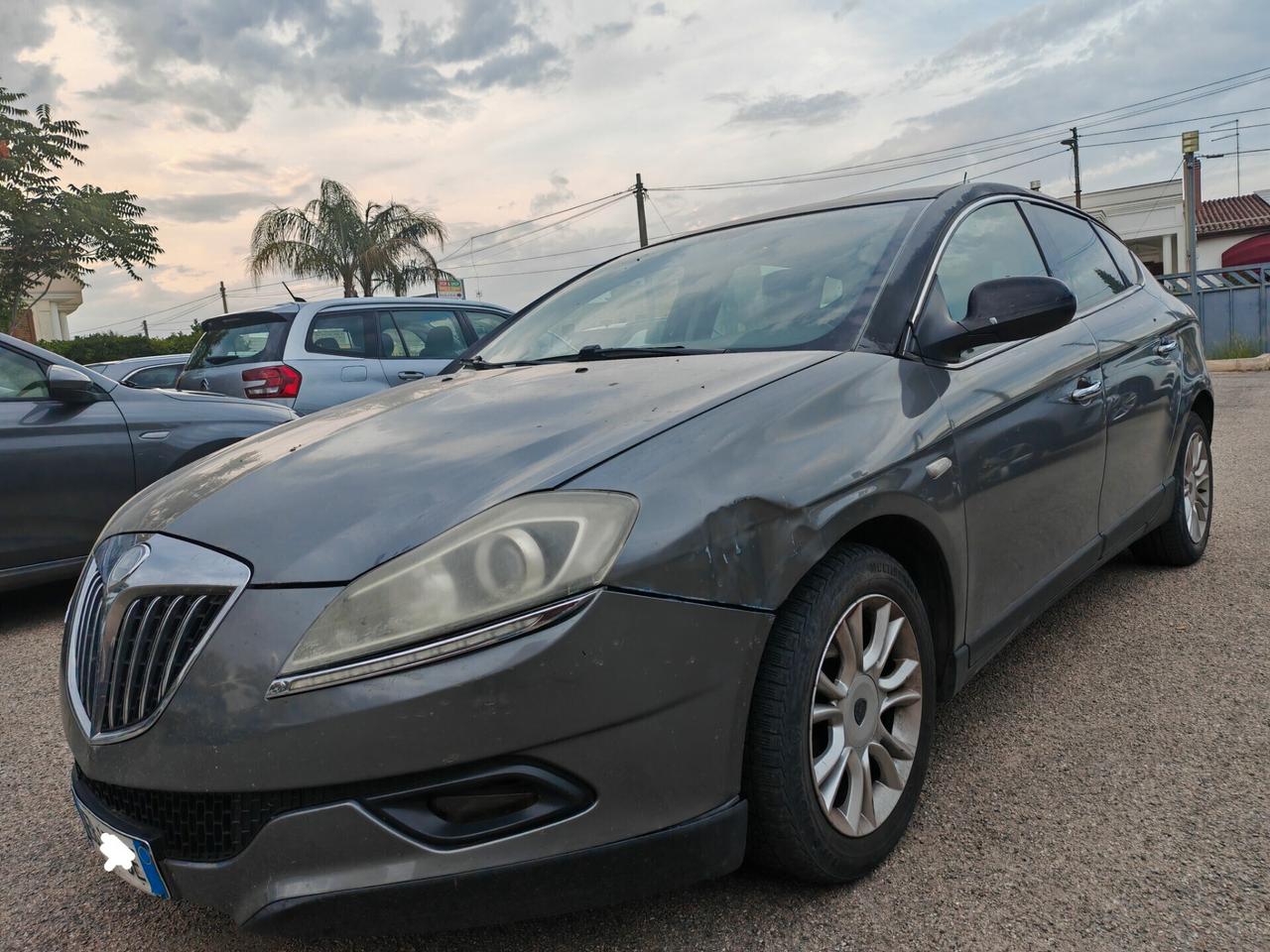 Lancia Delta 1.6 MJT Platino full optional 2010