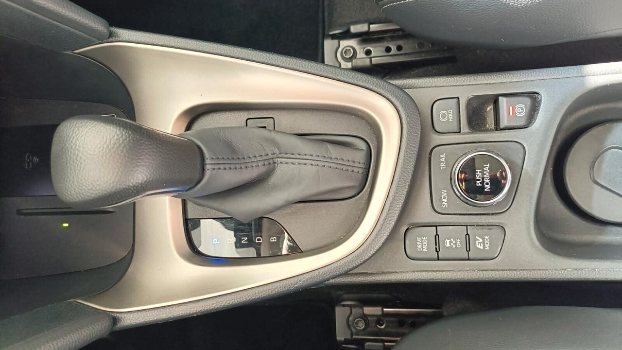 Yaris Cross 1.5 Hybrid 130 CV 5p. E-CVT AWD-i Lounge