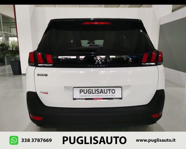 PEUGEOT 5008 BlueHDi 120 S&S EAT6 Business