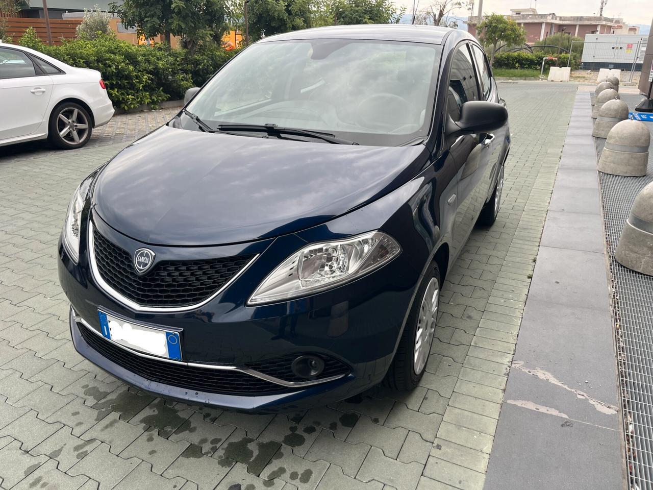 Lancia Ypsilon 1.2 69 cv Silver solo 30.000 km