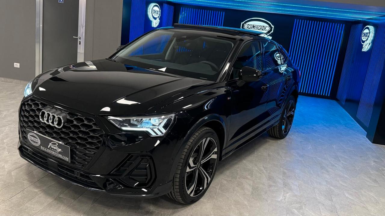 AUDI Q3 SPB 35 TDI IDENTITY BLACK KM0 2024 TETTO APRIBILE
