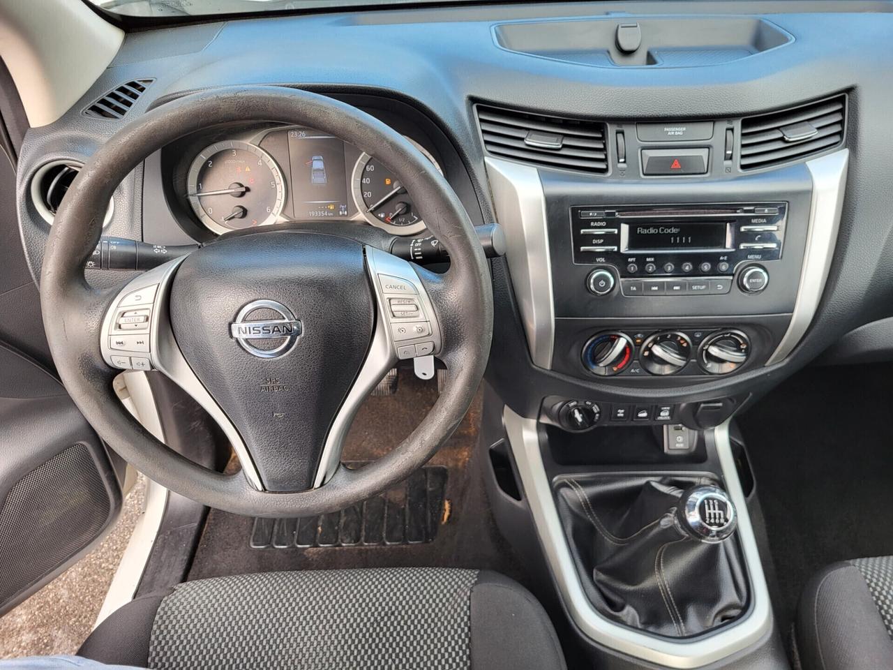 Nissan Navara 2.3 dCi 4WD King Cab Visia