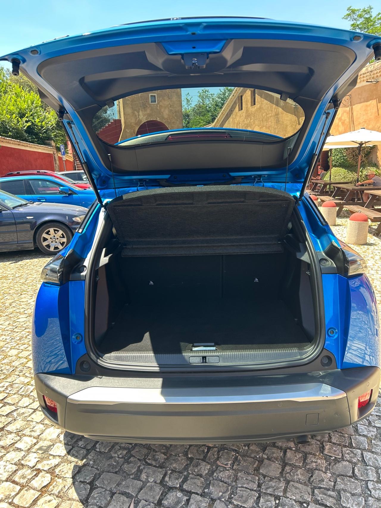 Peugeot 2008 PureTech 100 S&S Allure