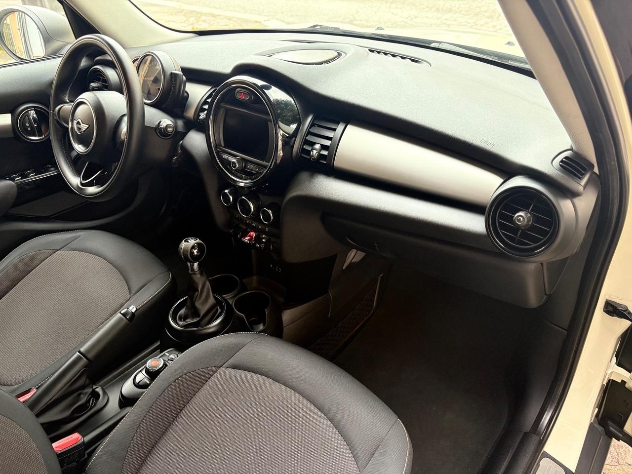 Mini One 1.2 75 CV 5PORTE DA NEOPATENTATI RING LED