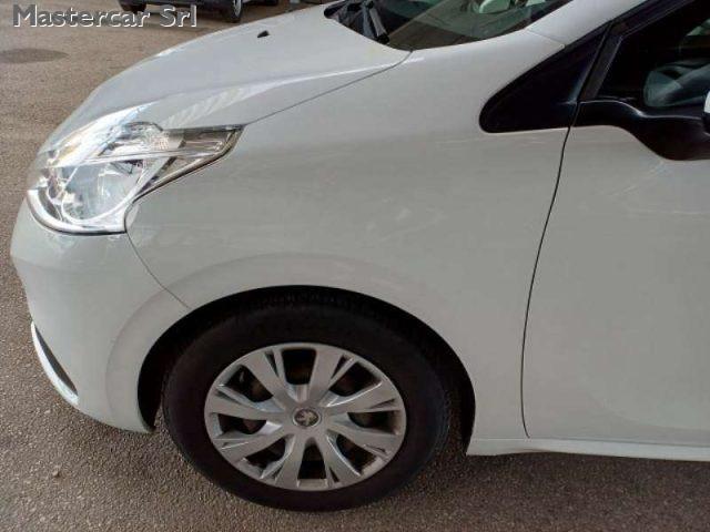 PEUGEOT 208 208 5p 1.6 bluehdi VAN - targa FN946MG