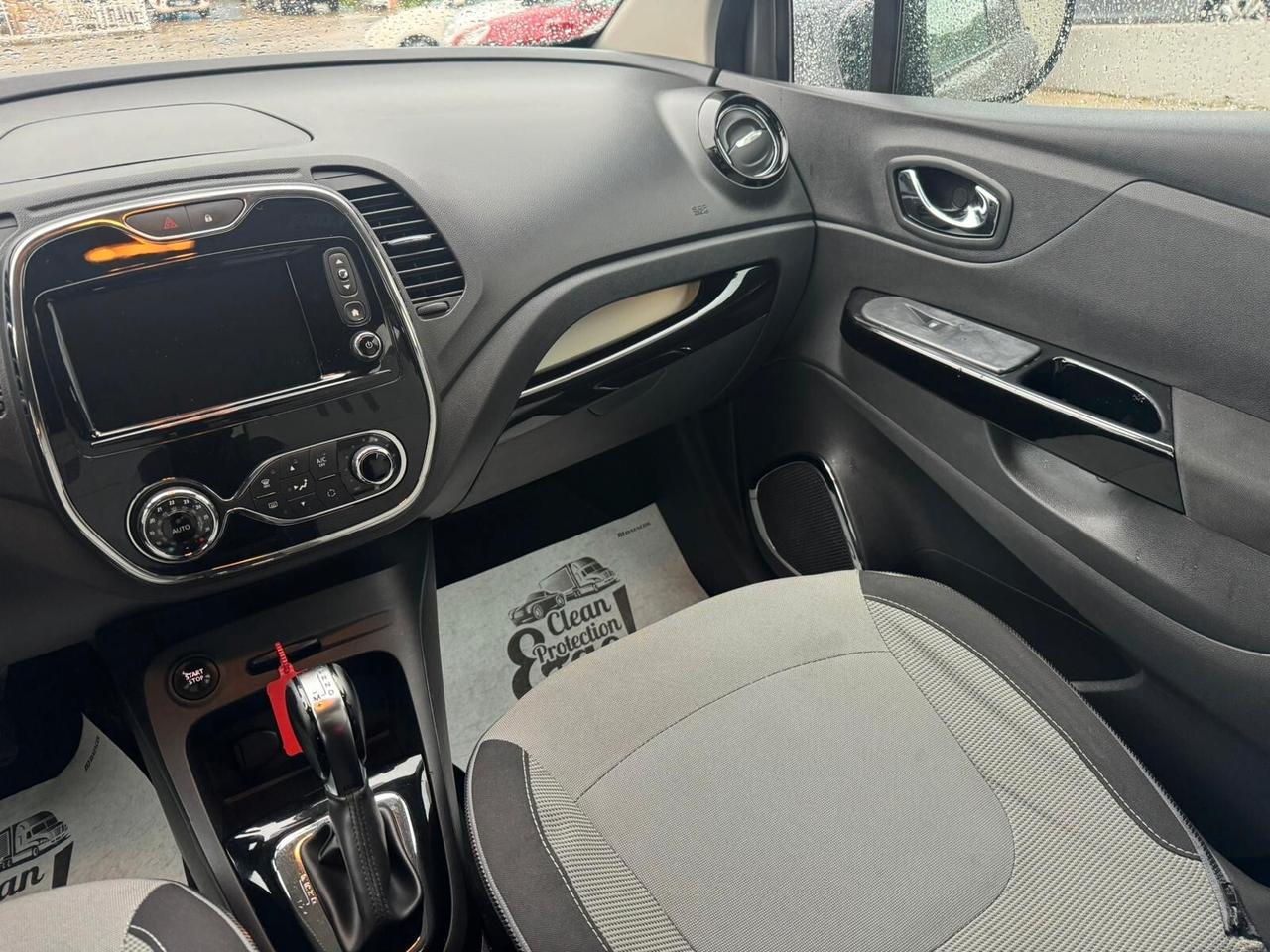 Renault Captur 1.5 dCi 90 cv automatica GARANZIA