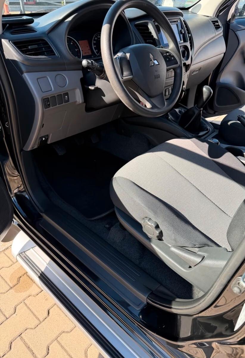 Mitsubishi L200 Double Cab climatizzatore cruise control hardtop