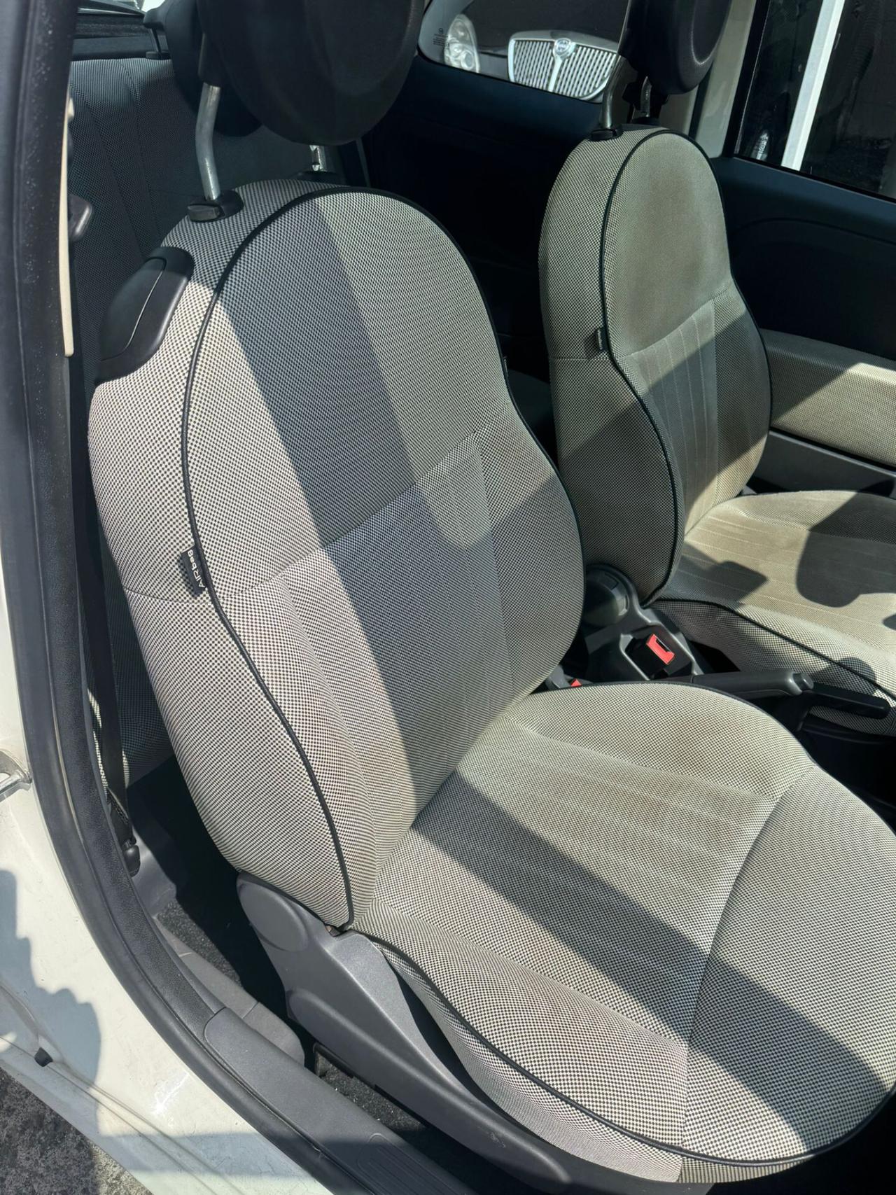 Fiat 500 1.2 Lounge ANNO 2007