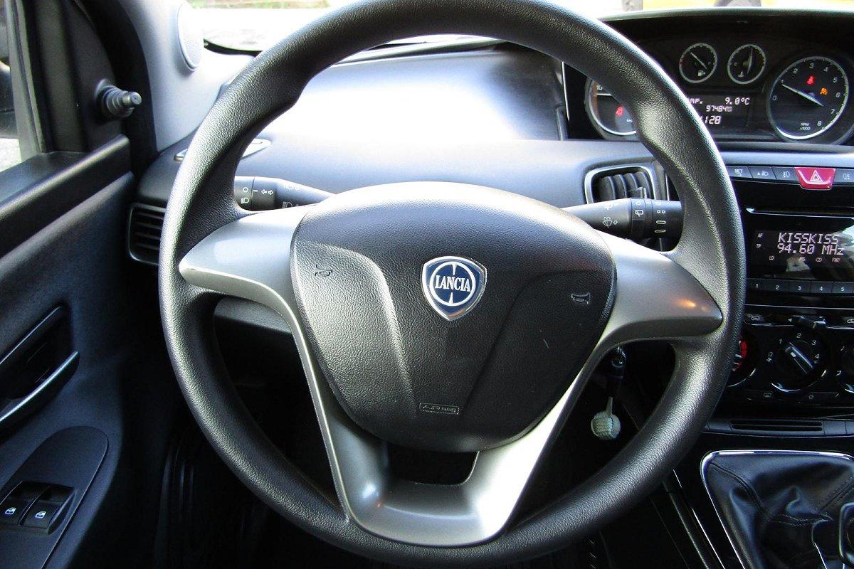 LANCIA Ypsilon 1.2 69 CV 5 porte GPL Ecochic Silver