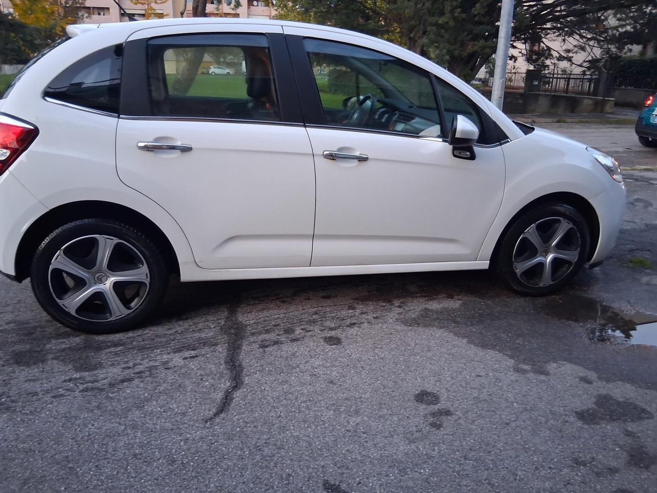 Citroen C3 PureTech 82 Live Edition