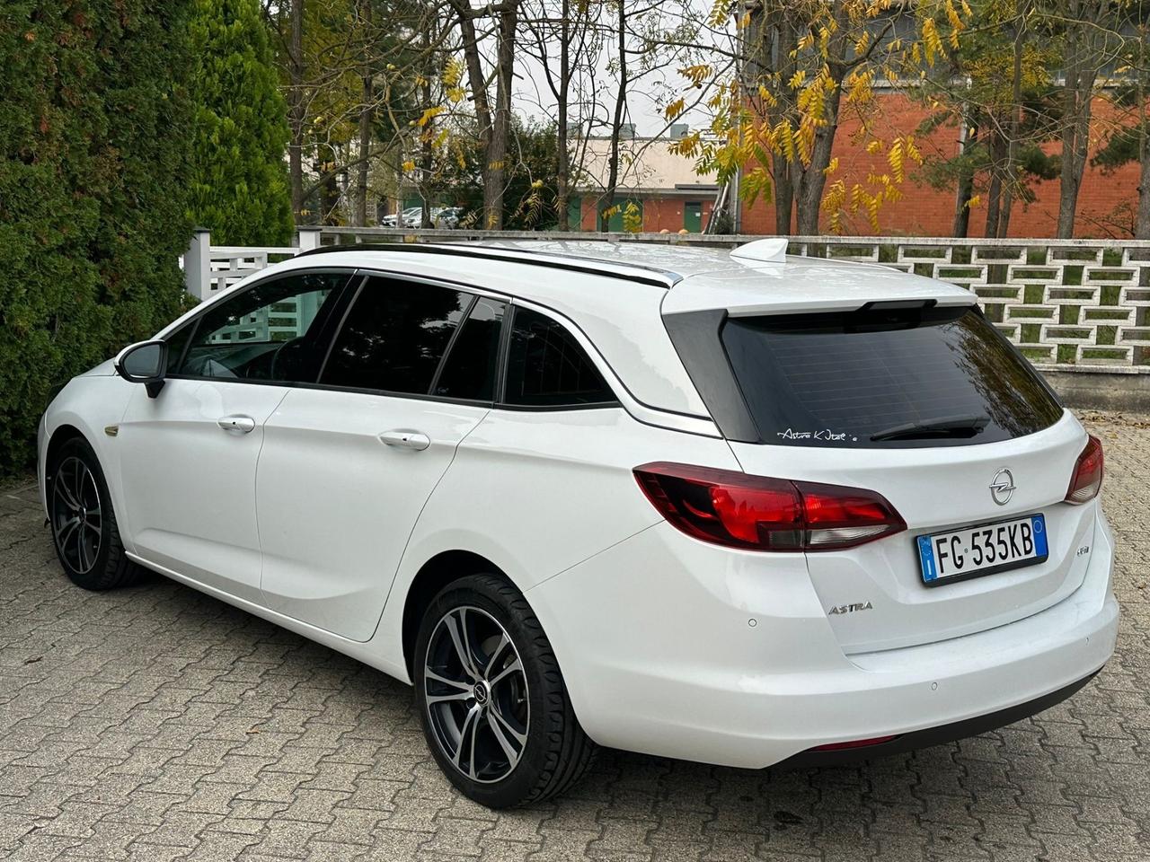 Opel Astra 1.6 CDTi 136CV Start&Stop Sports Tourer Innovation