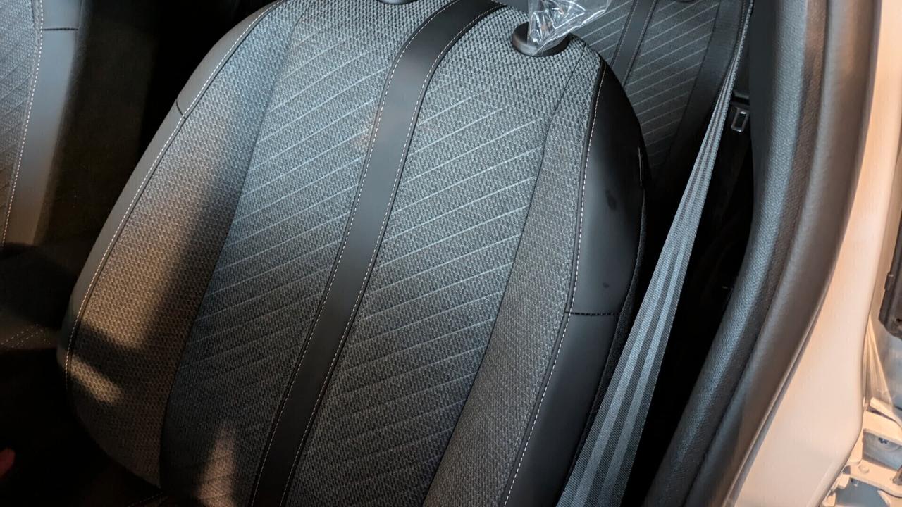 Peugeot 208 100 ALLURE