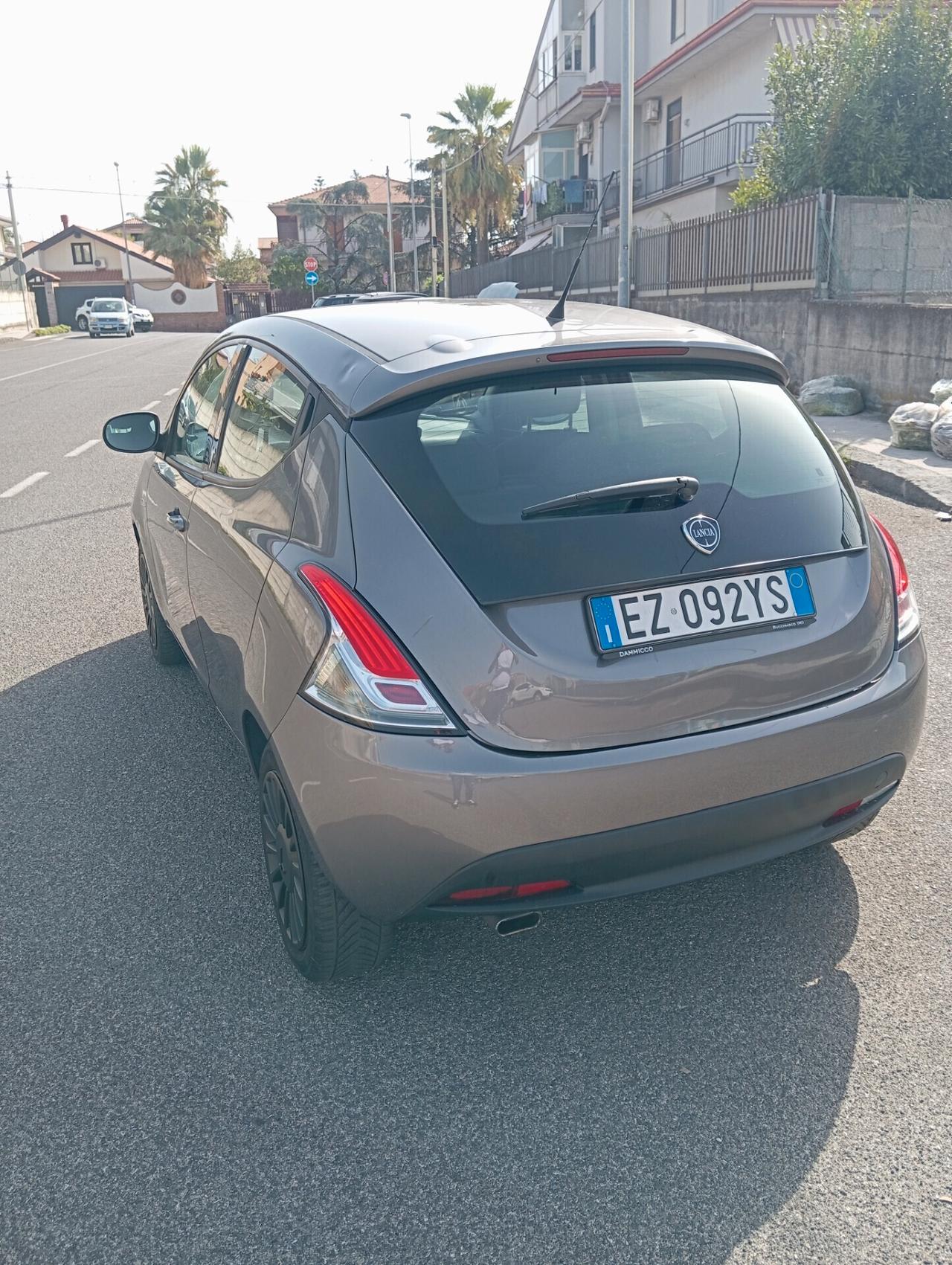 Lancia Ypsilon 1.2 69 CV 5 porte Elefantino[2015]