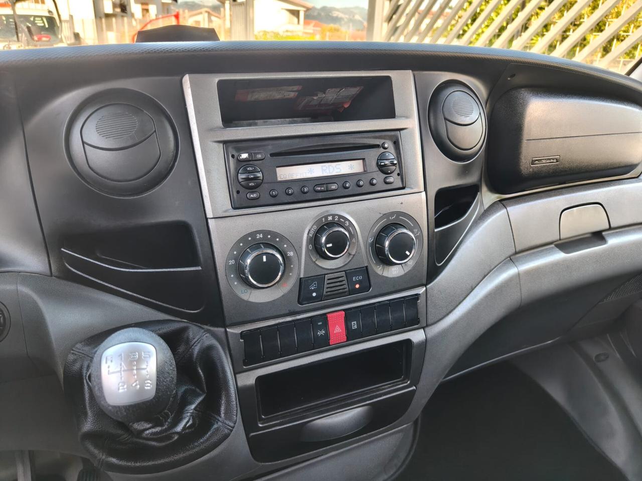 Iveco Daily 35 C15 Ribaltabile + Gru - 2013