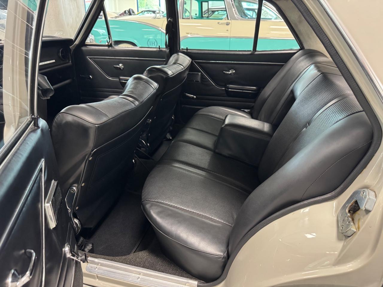 Opel Rekord 1.9 C Lusso Automatic/Clima