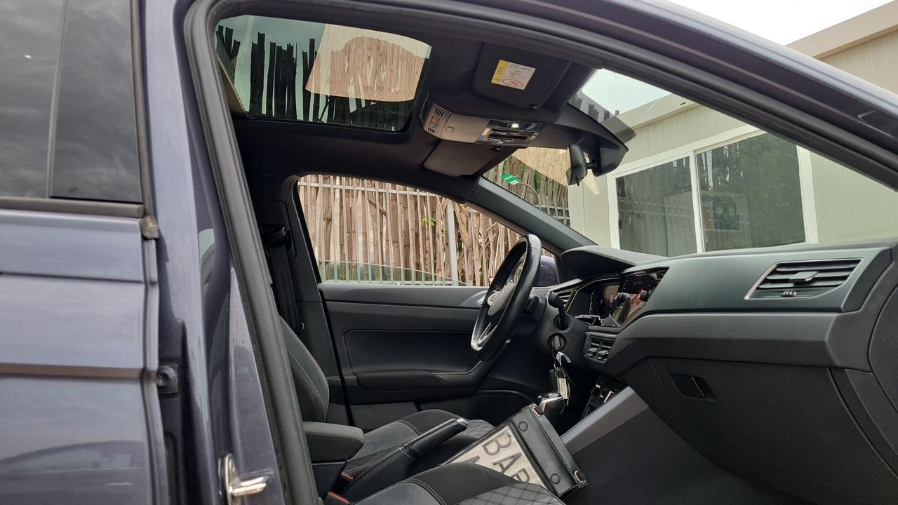 Volkswagen Taigo 1.5 TSI ACT 150 CV DSG R-Line
