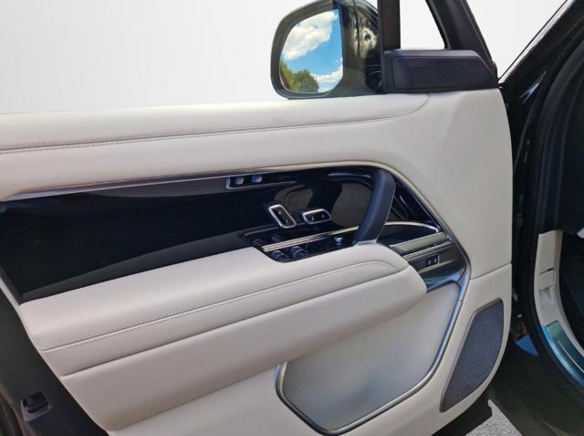 LAND ROVER Range Rover 4.4 V8 Autobiography LWB 7 posti Shadow