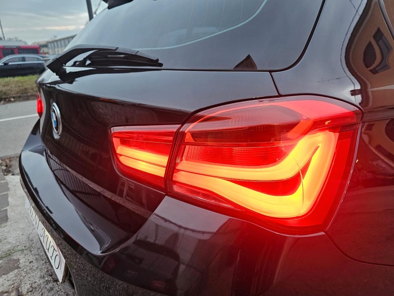 Bmw 116d 115cv M-sport*Navi*Bi-Xeno*Pdc*18*Euro6