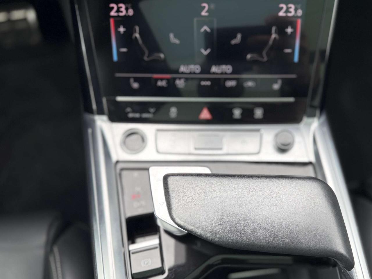 Audi Q8 e-tron Sportback 55 Quattro S Line 408 cv - 2024