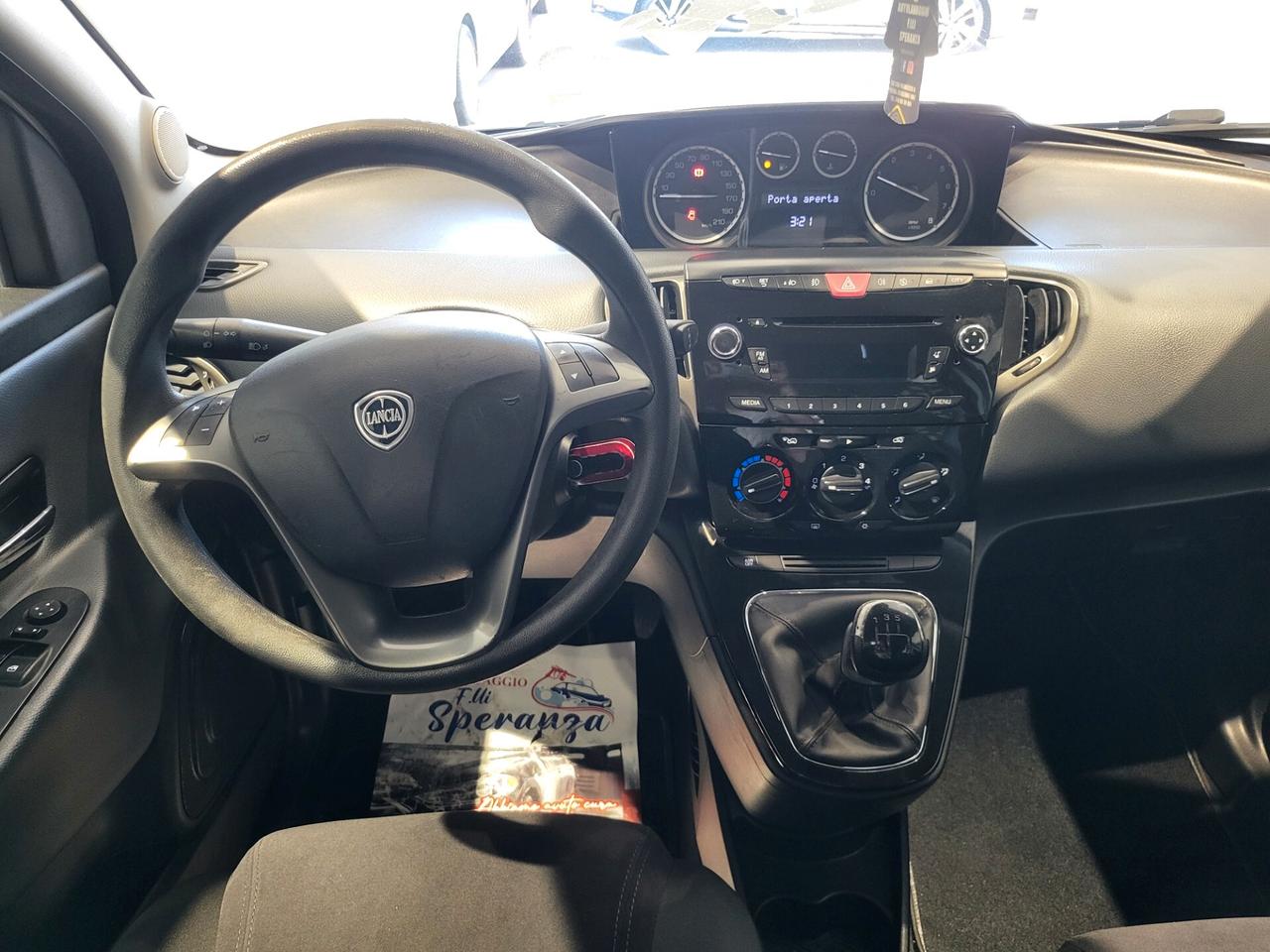 Lancia Ypsilon - 2012 1.2 69 CV Gold