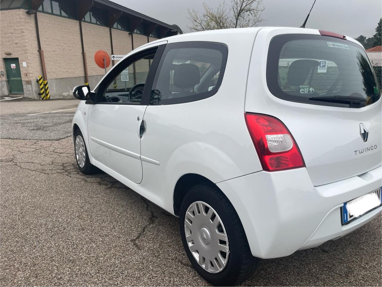 Renault Twingo 1.2 va bene per neopat.