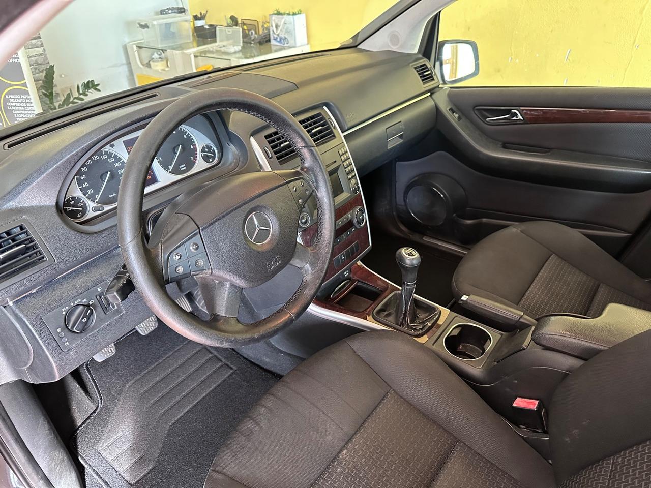 Mercedes-benz B 170 benz.+Metano