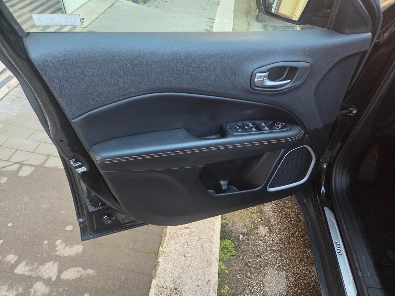 JEEP COMPASS LIMITED ANNO 2018 KM 140000 CERTIF