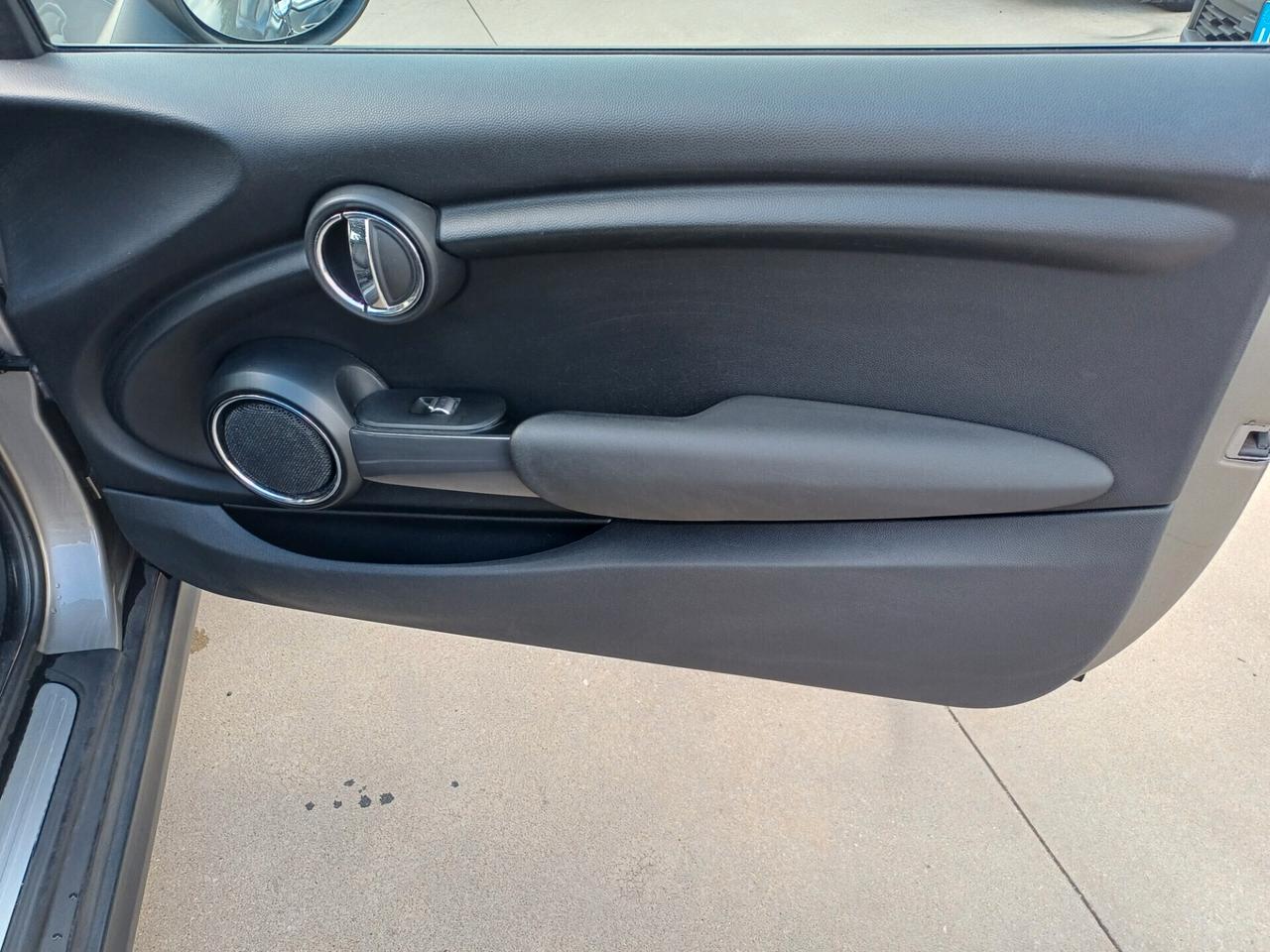 Mini 1.5 COOPER D Boost