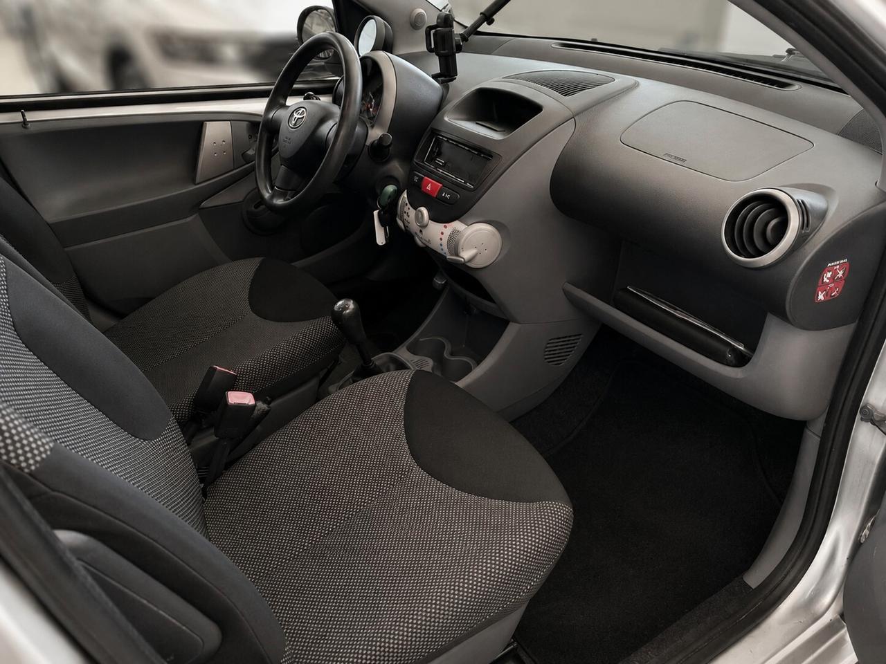 Toyota Aygo 1.0 12V VVT-i 5 porte